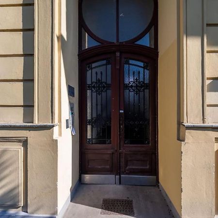 Lite 1Br Near Metro & Center By Hm Apartman Bécs Kültér fotó