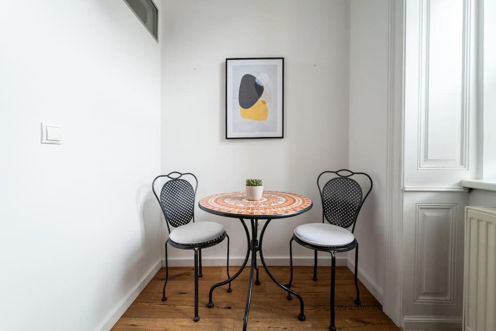 Lite 1Br Near Metro & Center By Hm Apartman Bécs Kültér fotó